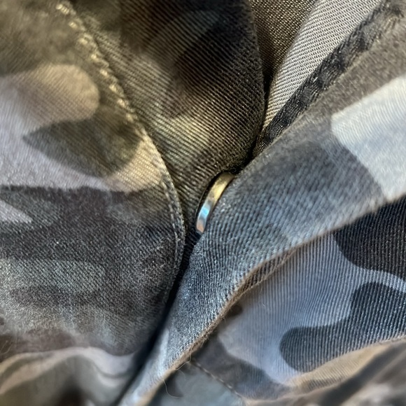 Knox Rose camo top/jacket - Picture 8 of 8